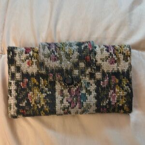 Vintage Floral Tapestry Clutch Wallet